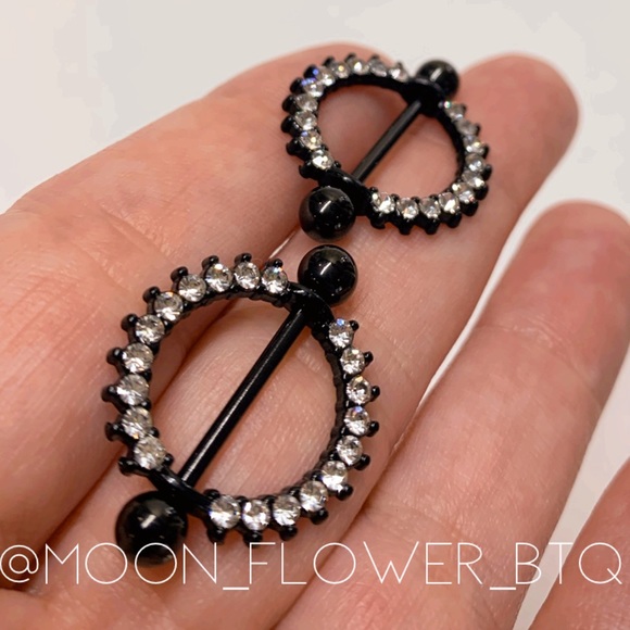 ❤️SOLD❤️Black CZ Nipple Rings - Picture 7 of 12